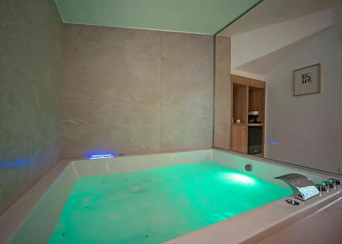 Gæstehus Lu Heritage & Palace 4*