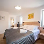 Lu Heritage & Palace Vendégház 4*