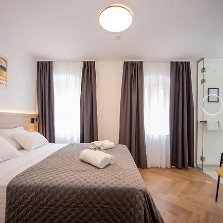 Lu Heritage & Palace Guest house Split