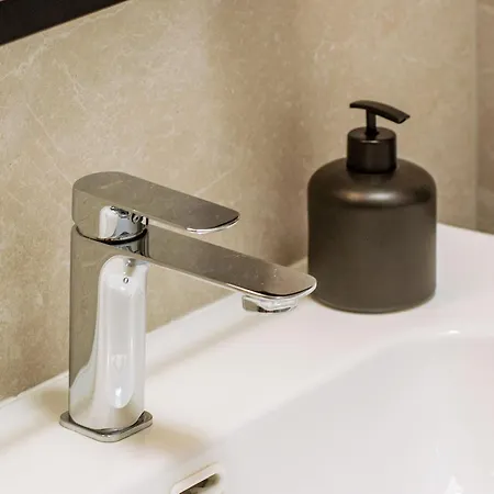 Lu Heritage & Palace Guest house 4*