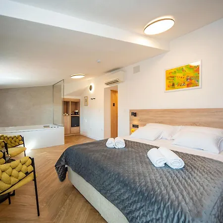 Guest house Lu Heritage & Palace 4*