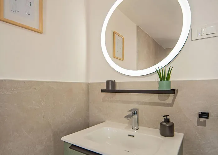 Lu Heritage & Palace